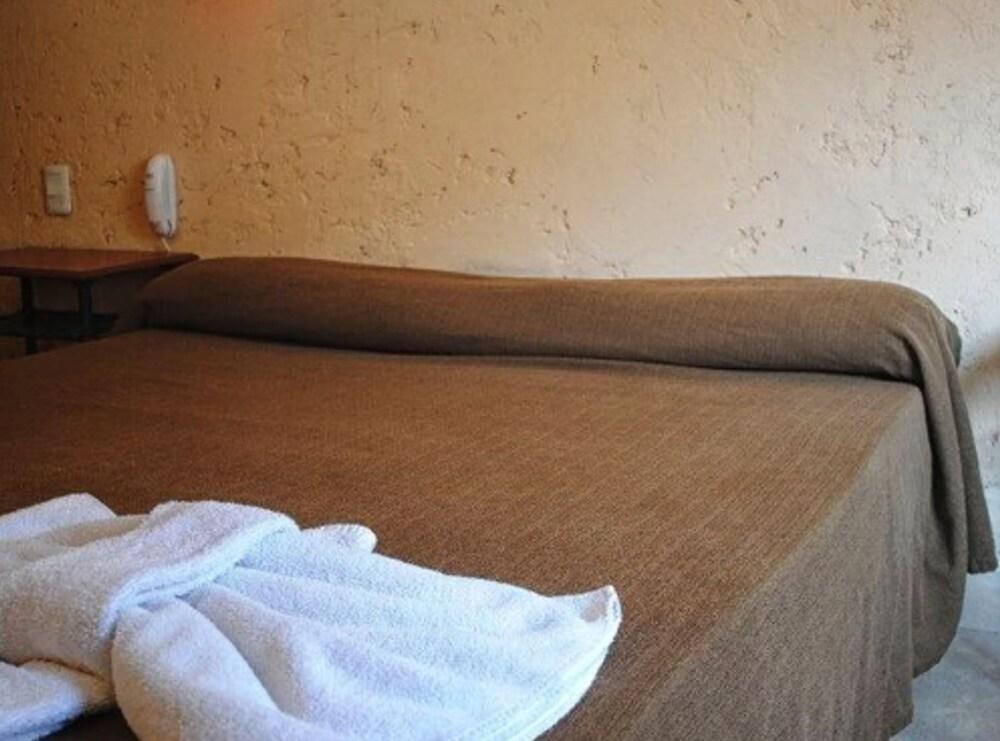 Hotel Samka Salta Buitenkant foto