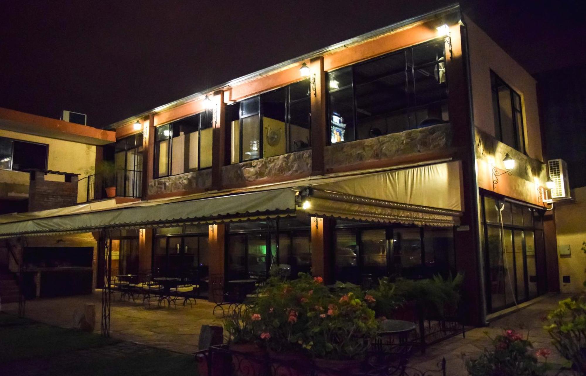 Hotel Samka Salta Buitenkant foto